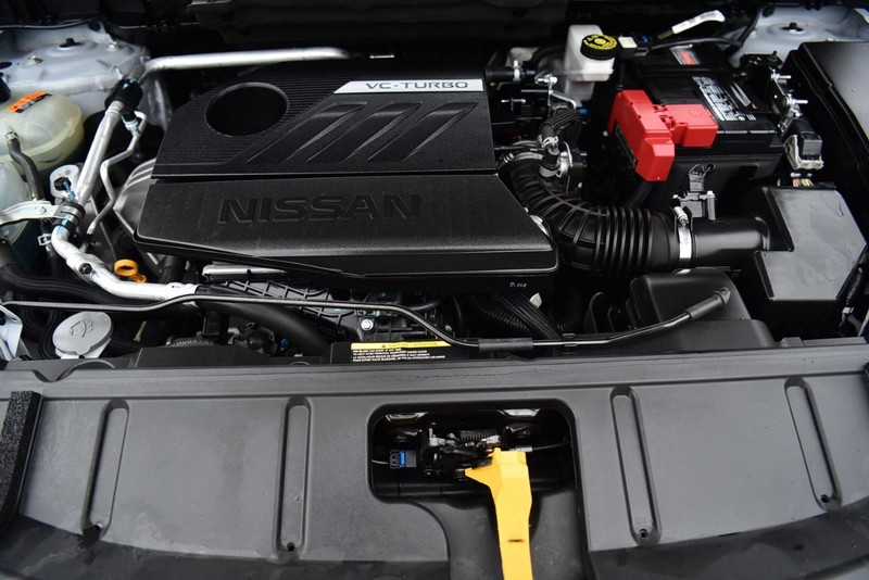 Nissan Rogue Vehicle Image 25