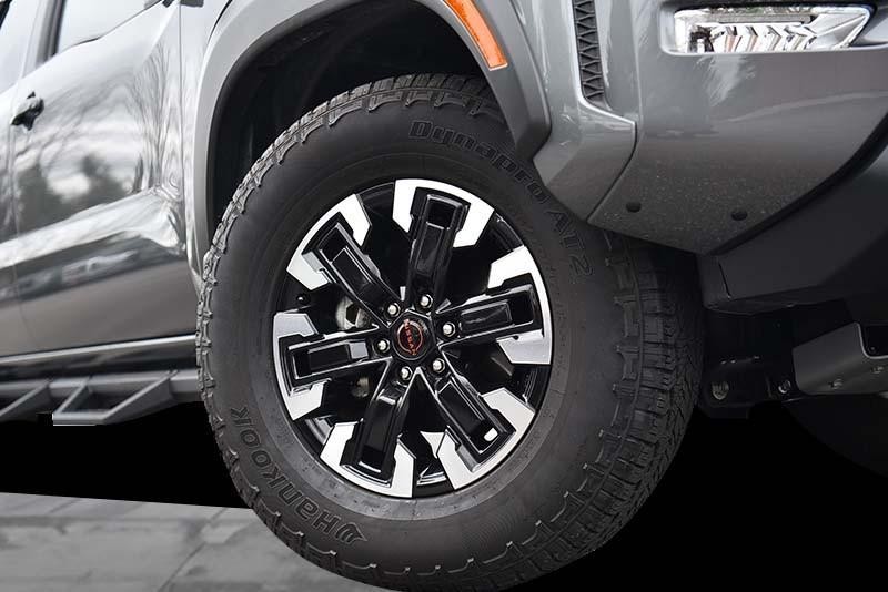 Nissan Frontier Vehicle Image 03