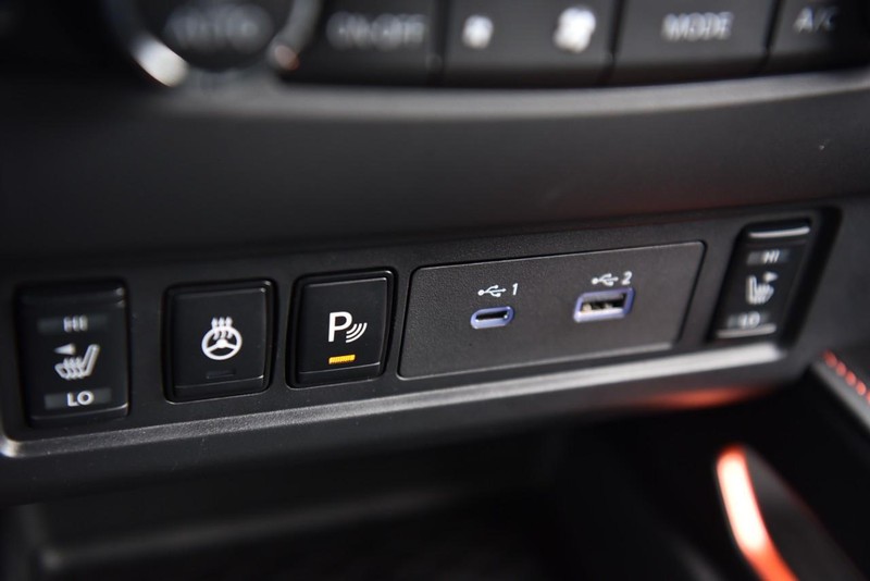 Nissan Frontier Vehicle Image 18