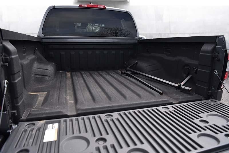 Nissan Frontier Vehicle Image 07