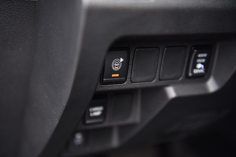 Nissan Frontier Vehicle Image 11