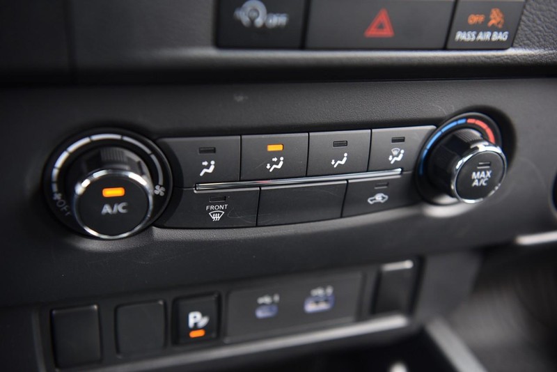 Nissan Frontier Vehicle Image 14