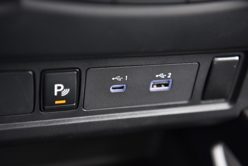 Nissan Frontier Vehicle Image 15