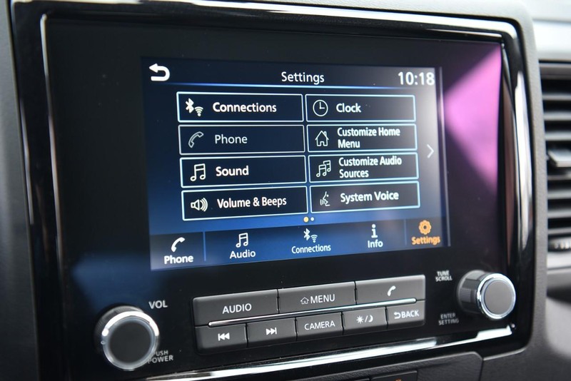 Nissan Frontier Vehicle Image 17