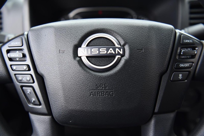 Nissan Frontier Vehicle Image 18