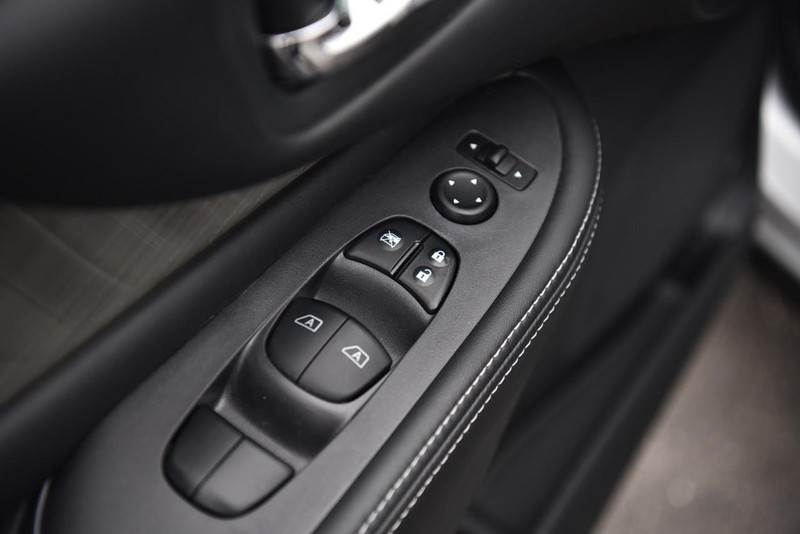Nissan Murano Vehicle Image 08