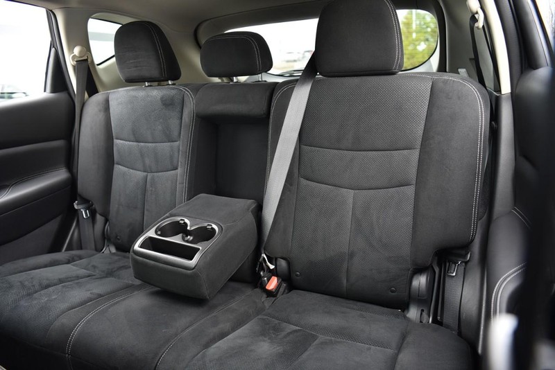Nissan Murano Vehicle Image 19