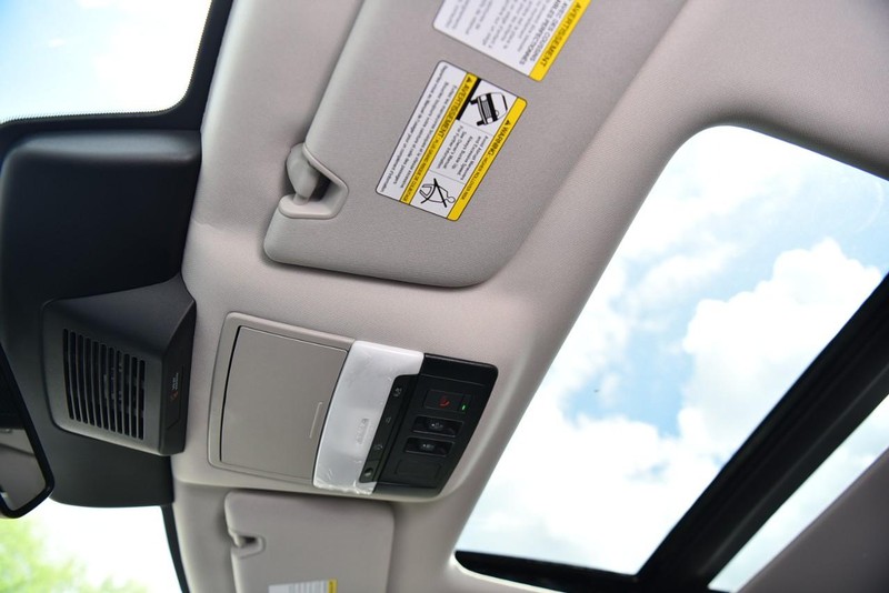 Nissan Pathfinder Vehicle Image 25