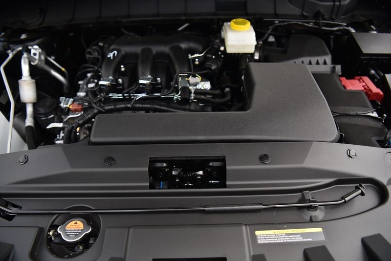 Nissan Pathfinder Vehicle Image 32