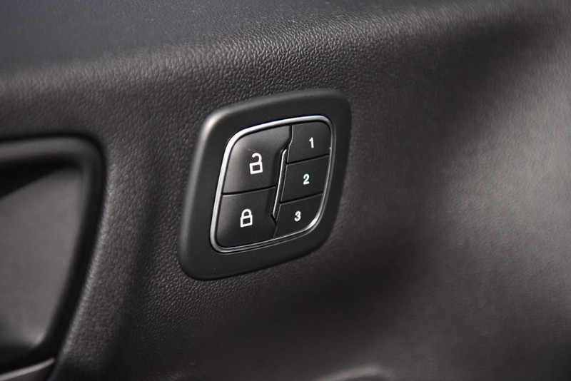 Ford Escape Vehicle Image 09