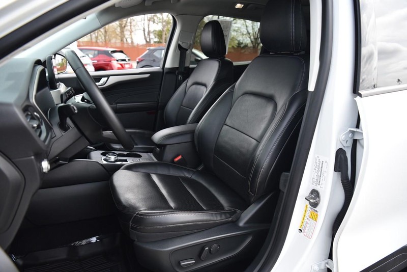 Ford Escape Vehicle Image 21
