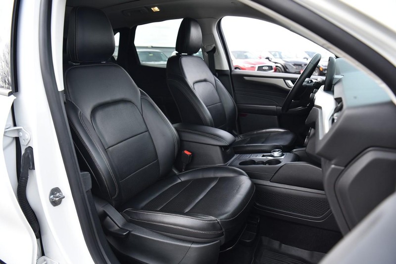 Ford Escape Vehicle Image 22