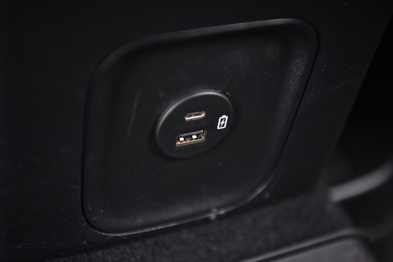 Ford Escape Vehicle Image 26