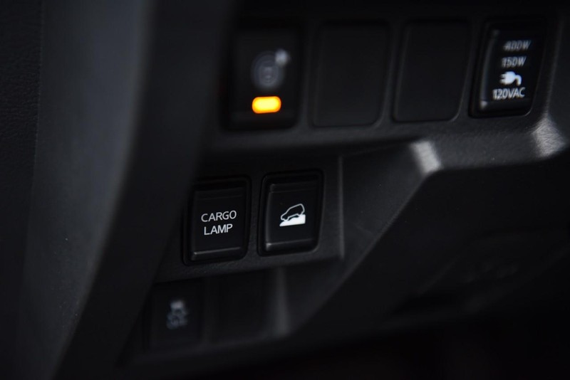 Nissan Frontier Vehicle Image 12