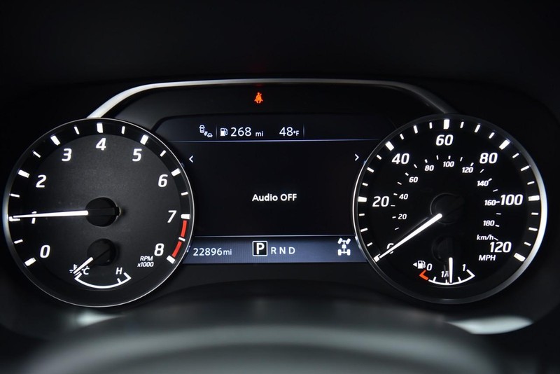 Nissan Frontier Vehicle Image 13