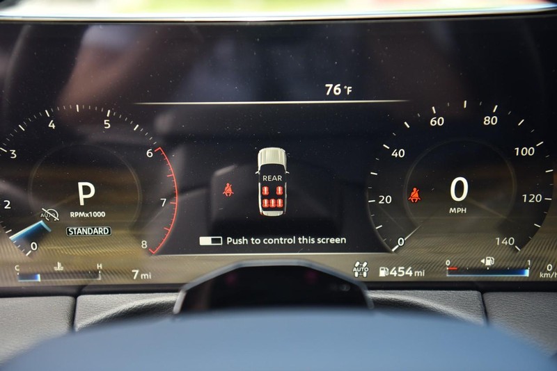 Nissan Armada Vehicle Image 14
