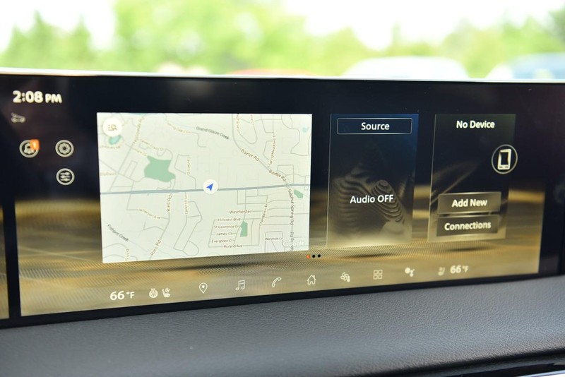 Nissan Armada Vehicle Image 16