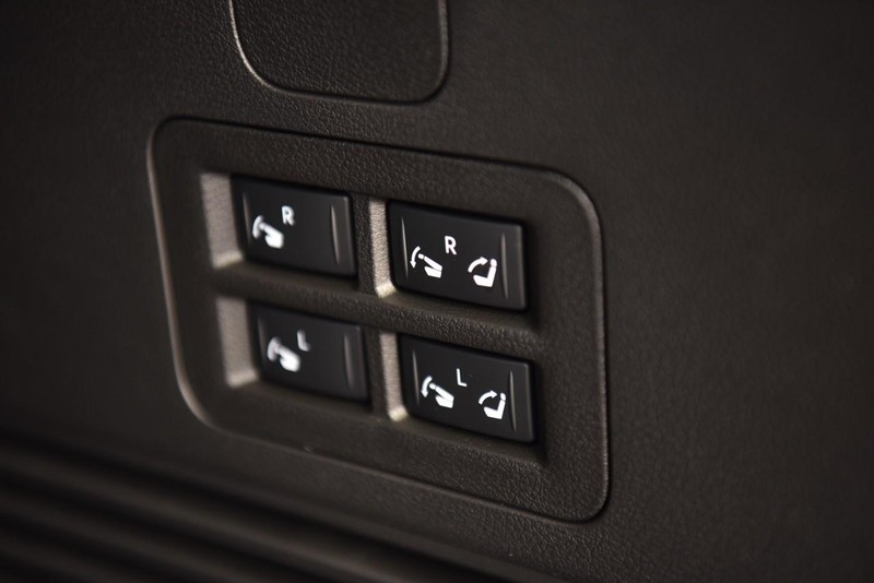 Nissan Armada Vehicle Image 35