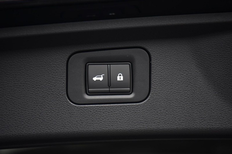 Nissan Armada Vehicle Image 36