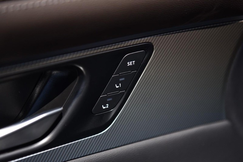 Nissan Murano Vehicle Image 10