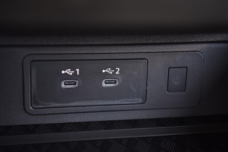 Nissan Murano Vehicle Image 21