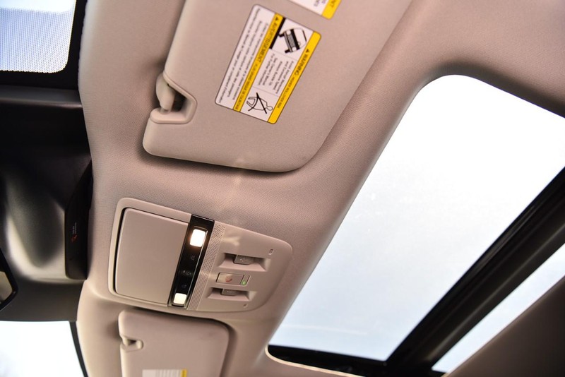 Nissan Murano Vehicle Image 26