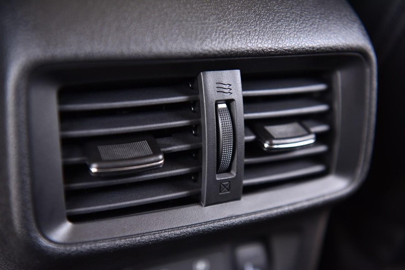 Nissan Murano Vehicle Image 28