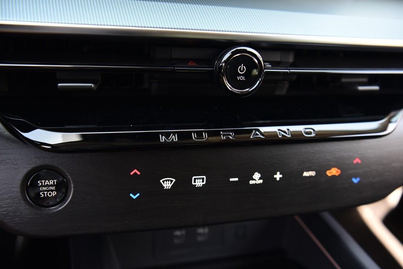 Nissan Murano Vehicle Image 19