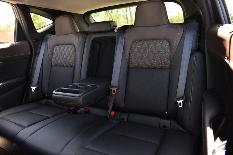 Nissan Murano Vehicle Image 26