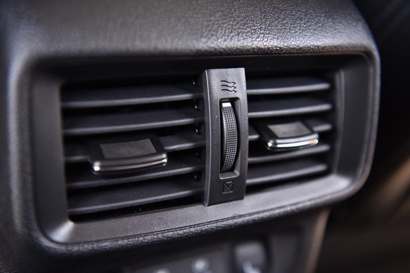 Nissan Murano Vehicle Image 27