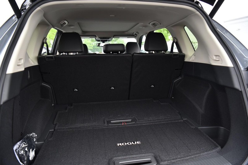 Nissan Rogue Vehicle Image 29