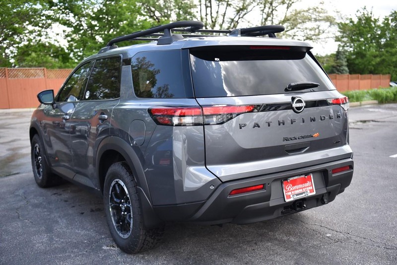 Nissan Pathfinder Vehicle Image 07