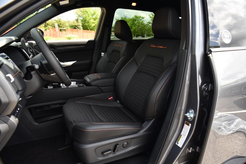 Nissan Pathfinder Vehicle Image 22