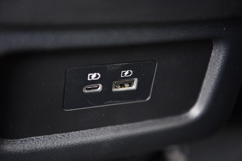 Nissan Pathfinder Vehicle Image 26
