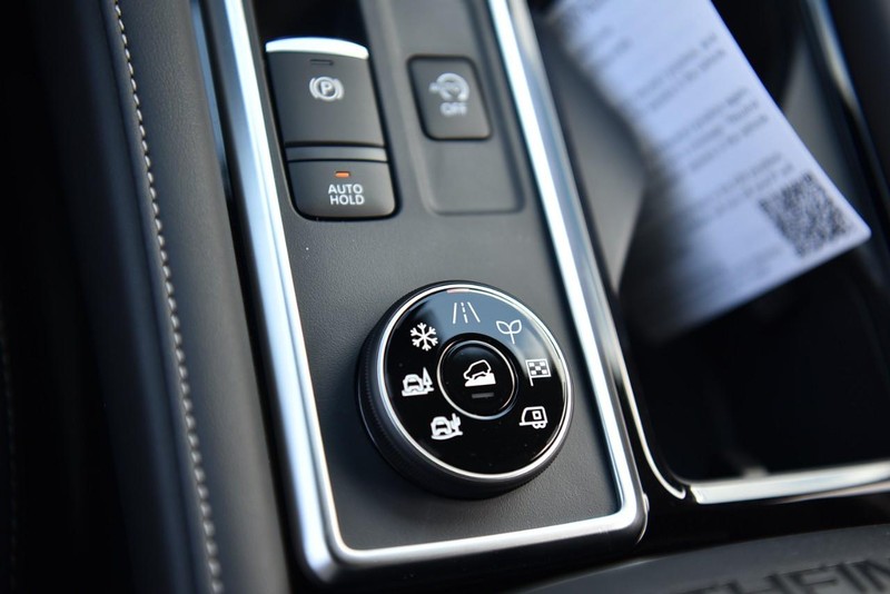 Nissan Pathfinder Vehicle Image 20