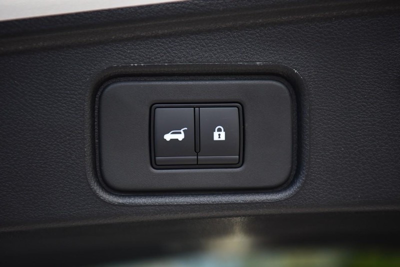 Nissan Pathfinder Vehicle Image 30