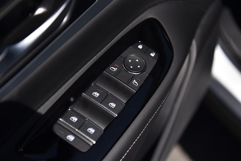 Nissan Murano Vehicle Image 09