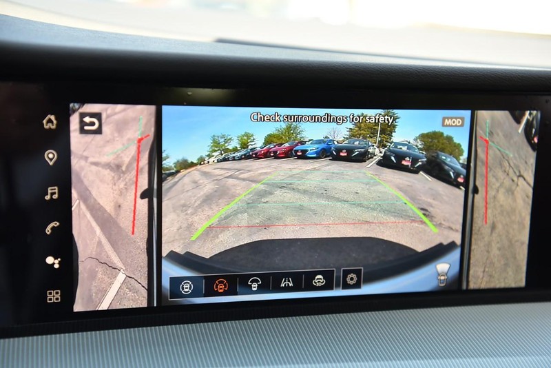 Nissan Murano Vehicle Image 16