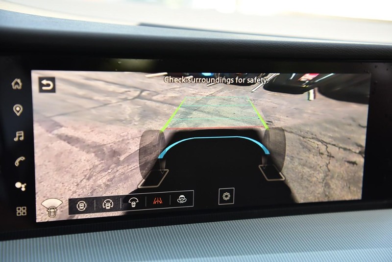 Nissan Murano Vehicle Image 18