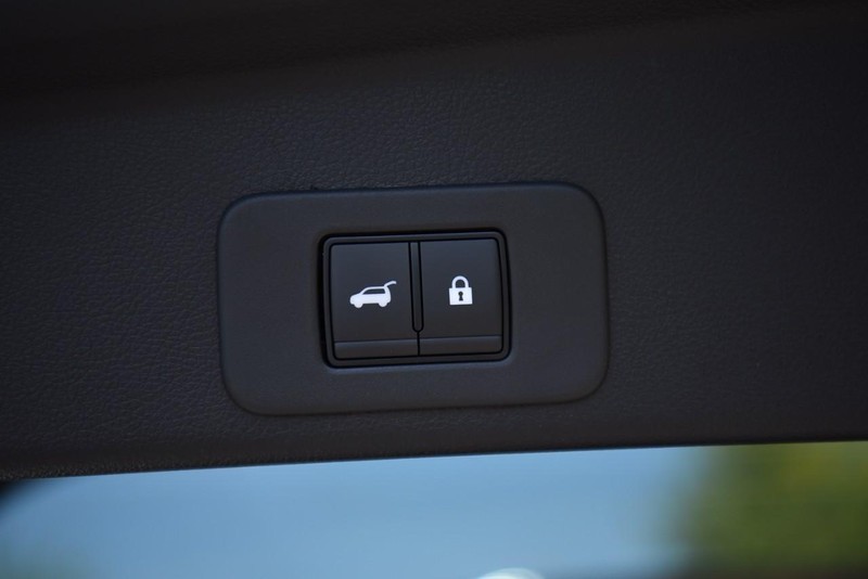 Nissan Murano Vehicle Image 30