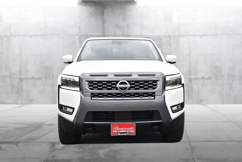 Nissan Frontier Vehicle Image 04