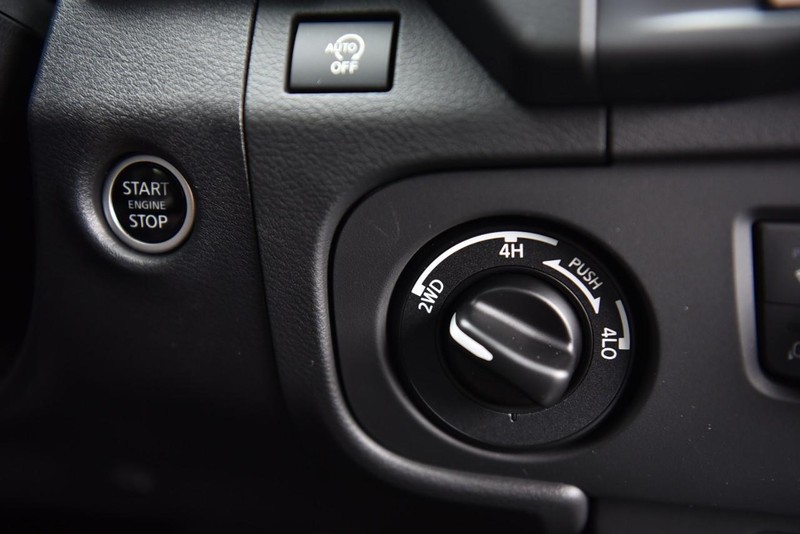 Nissan Frontier Vehicle Image 22