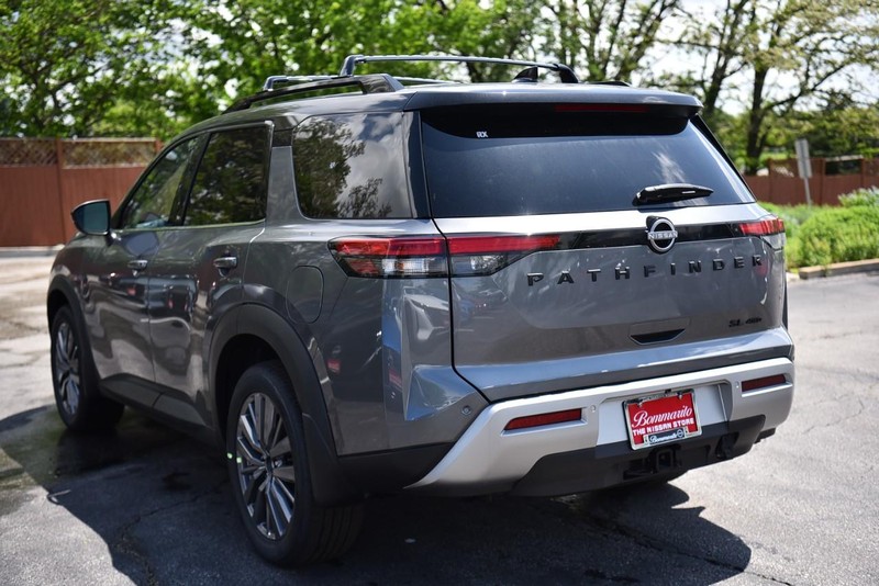 Nissan Pathfinder Vehicle Image 07