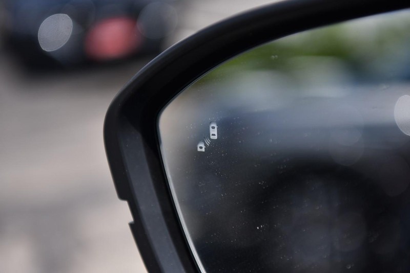 Nissan Pathfinder Vehicle Image 10
