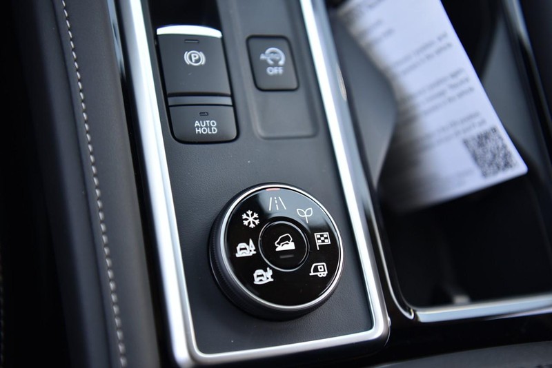 Nissan Pathfinder Vehicle Image 20