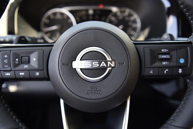Nissan Pathfinder Vehicle Image 21