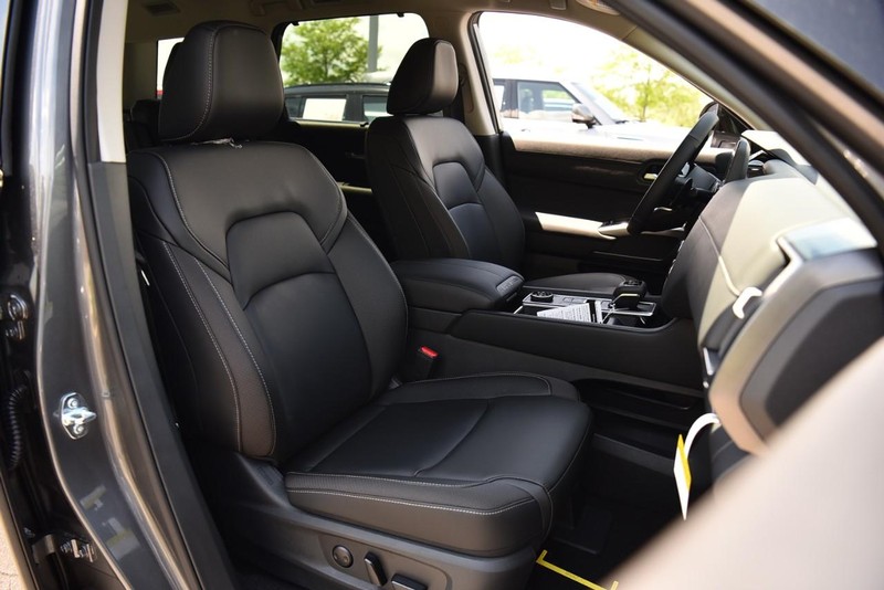 Nissan Pathfinder Vehicle Image 23