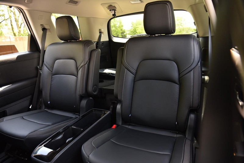 Nissan Pathfinder Vehicle Image 25