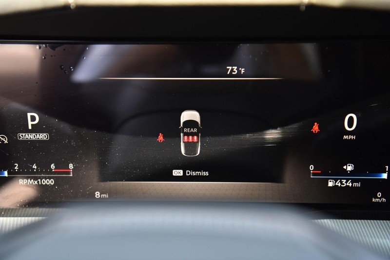 Nissan Murano Vehicle Image 13