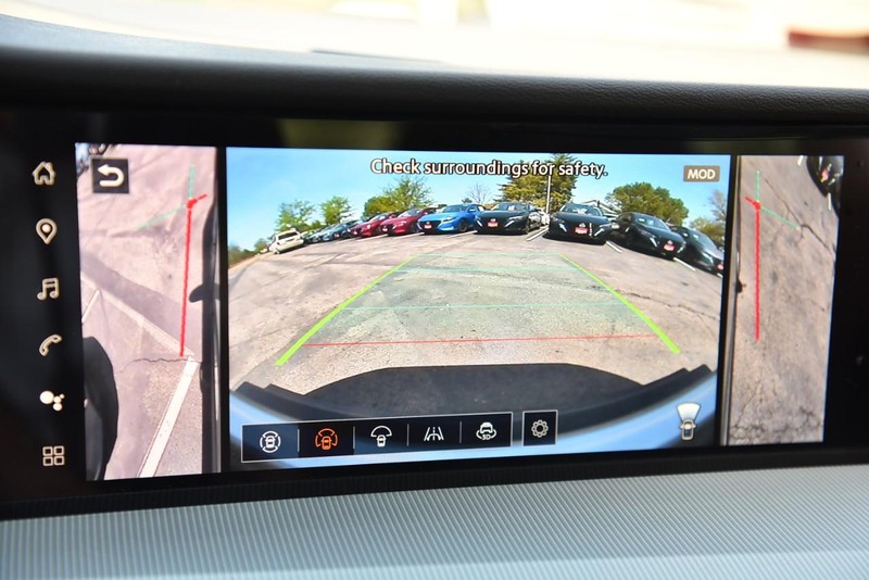 Nissan Murano Vehicle Image 16